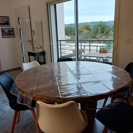 Logis Sous Toit Vu Panoramique Mer